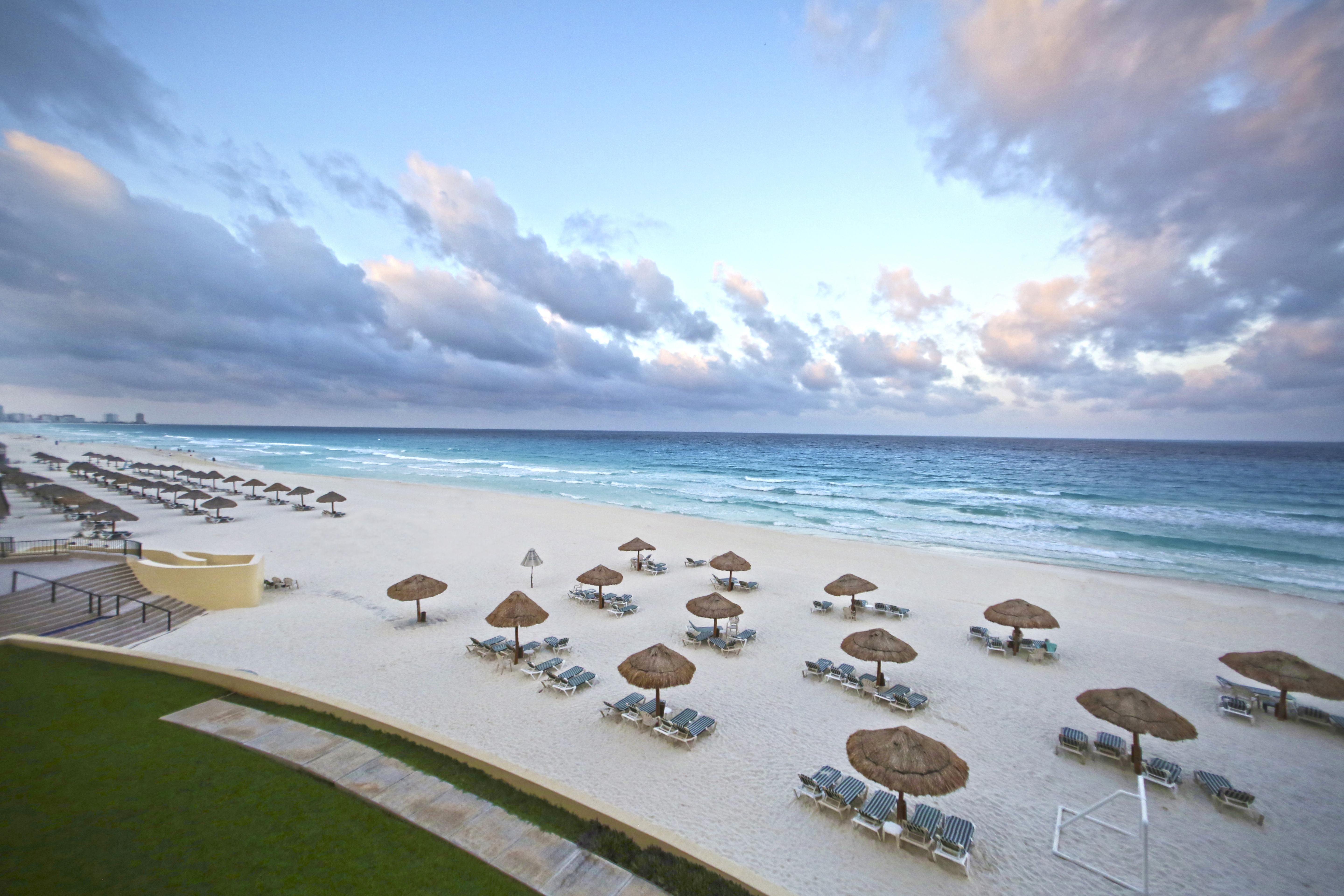 The Royal Sands Resort & Spa Cancún Exterior foto
