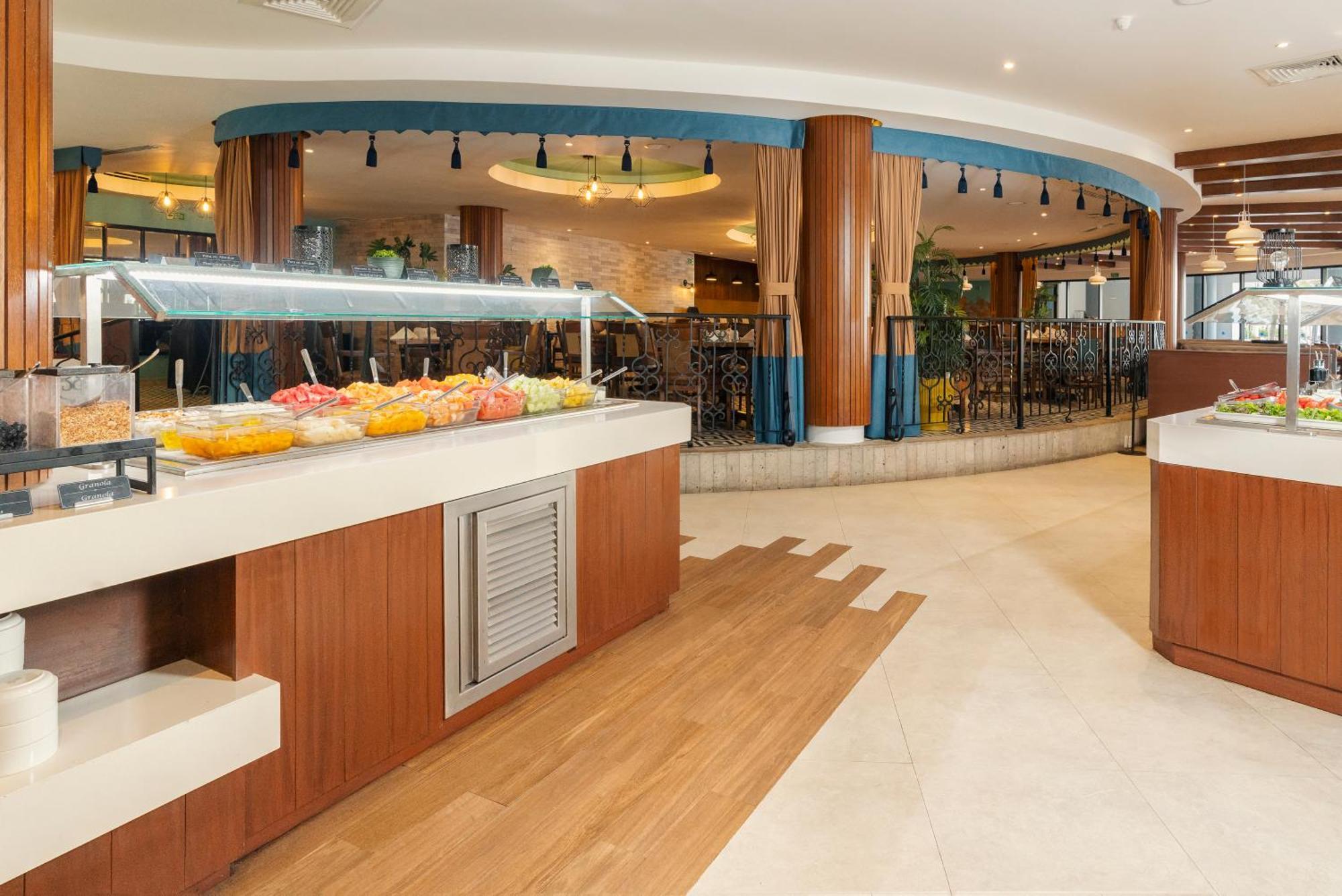 The Royal Sands Resort & Spa Cancún Exterior foto